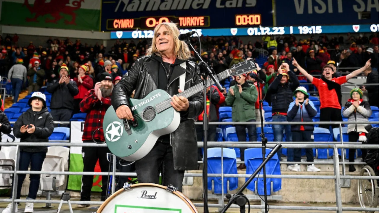 mike peters dies at 66